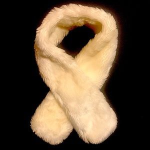 Hannah Andersson Neck Scarf